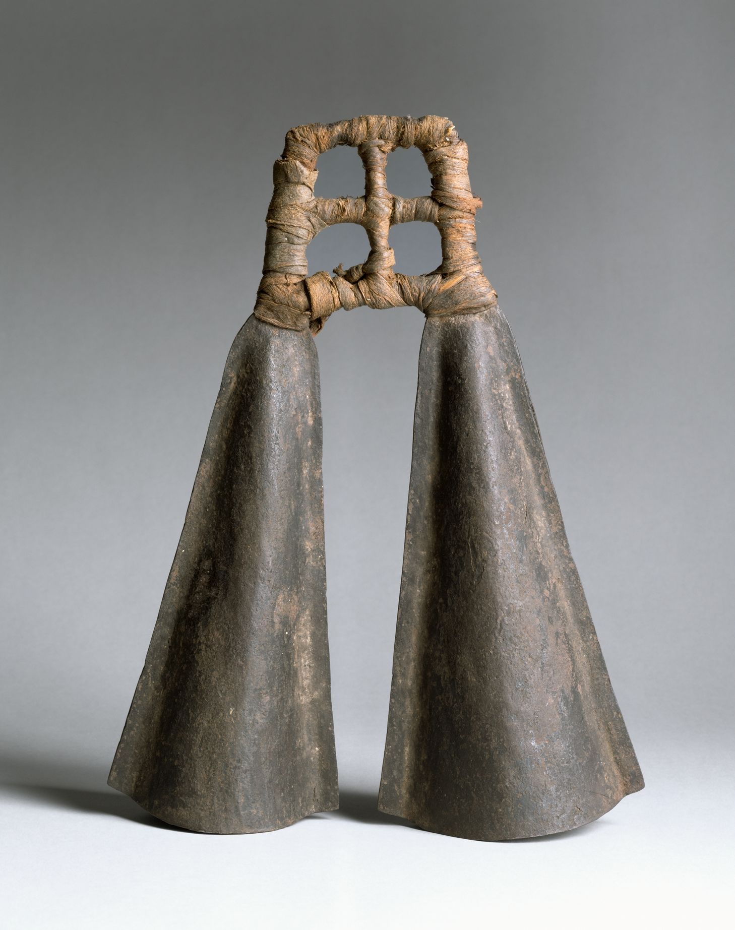 Late nineteenth-century Cameroonian double bell in the Metropolitan Museum of Art