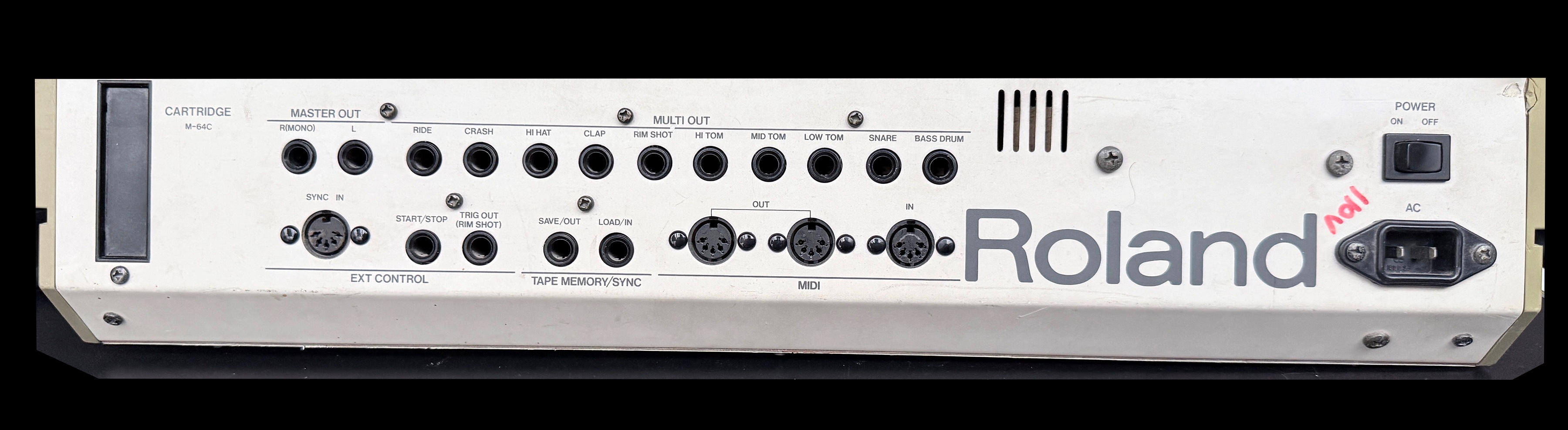 the complete isolated TR-909 rear panel