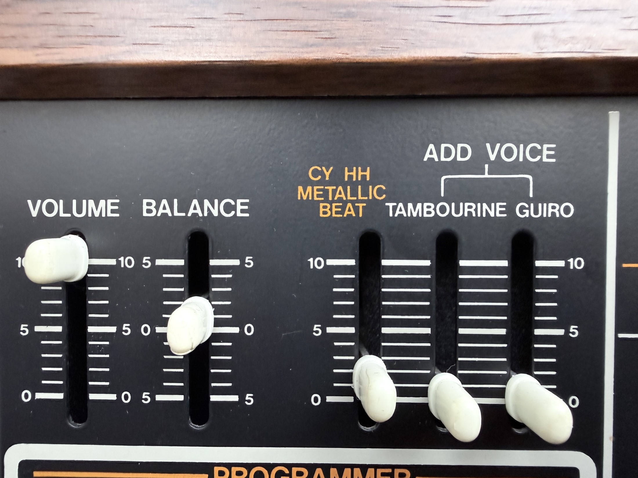 the balance and add voice sliders