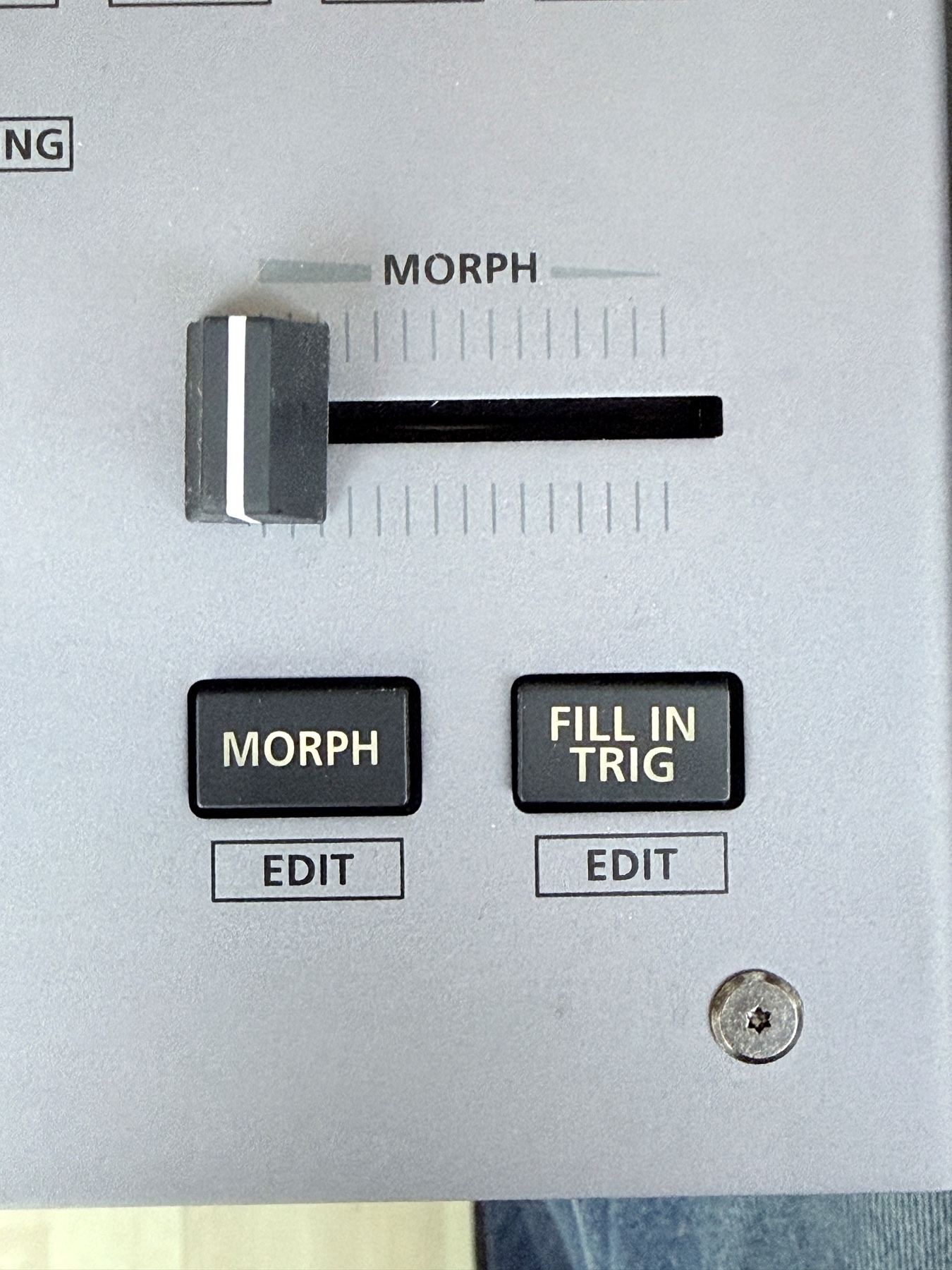TR-1000 Morph fader and fill trigger controls