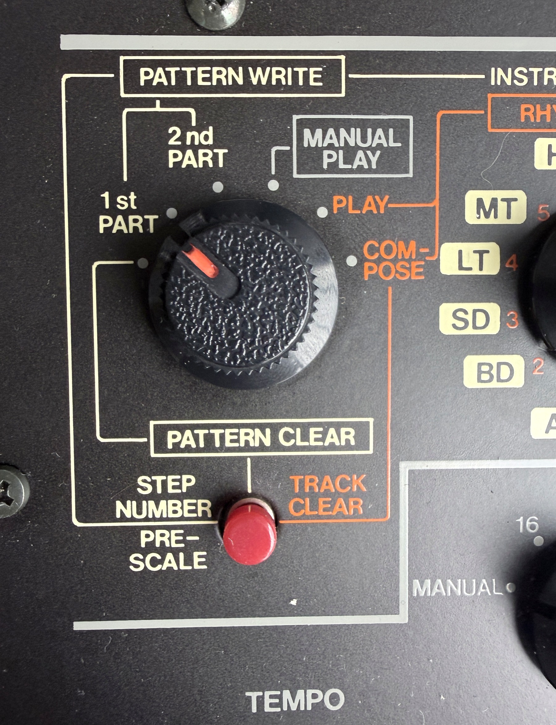 Pattern Write selector with first part, second part and Manual Play positions