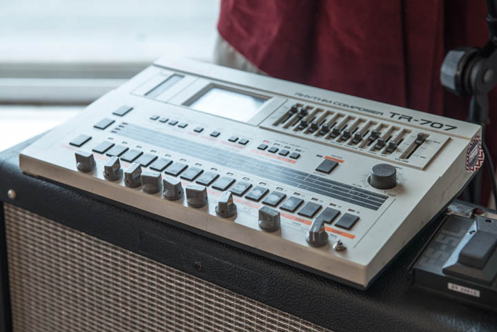 Justin DeLay’s modified Roland TR-707 drum machine.