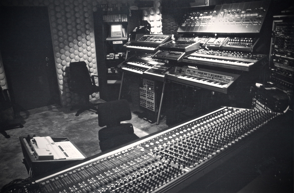 Alan Howarth’s Electric Melody studio during the Big Trouble in Little China period, photographed in 1985.