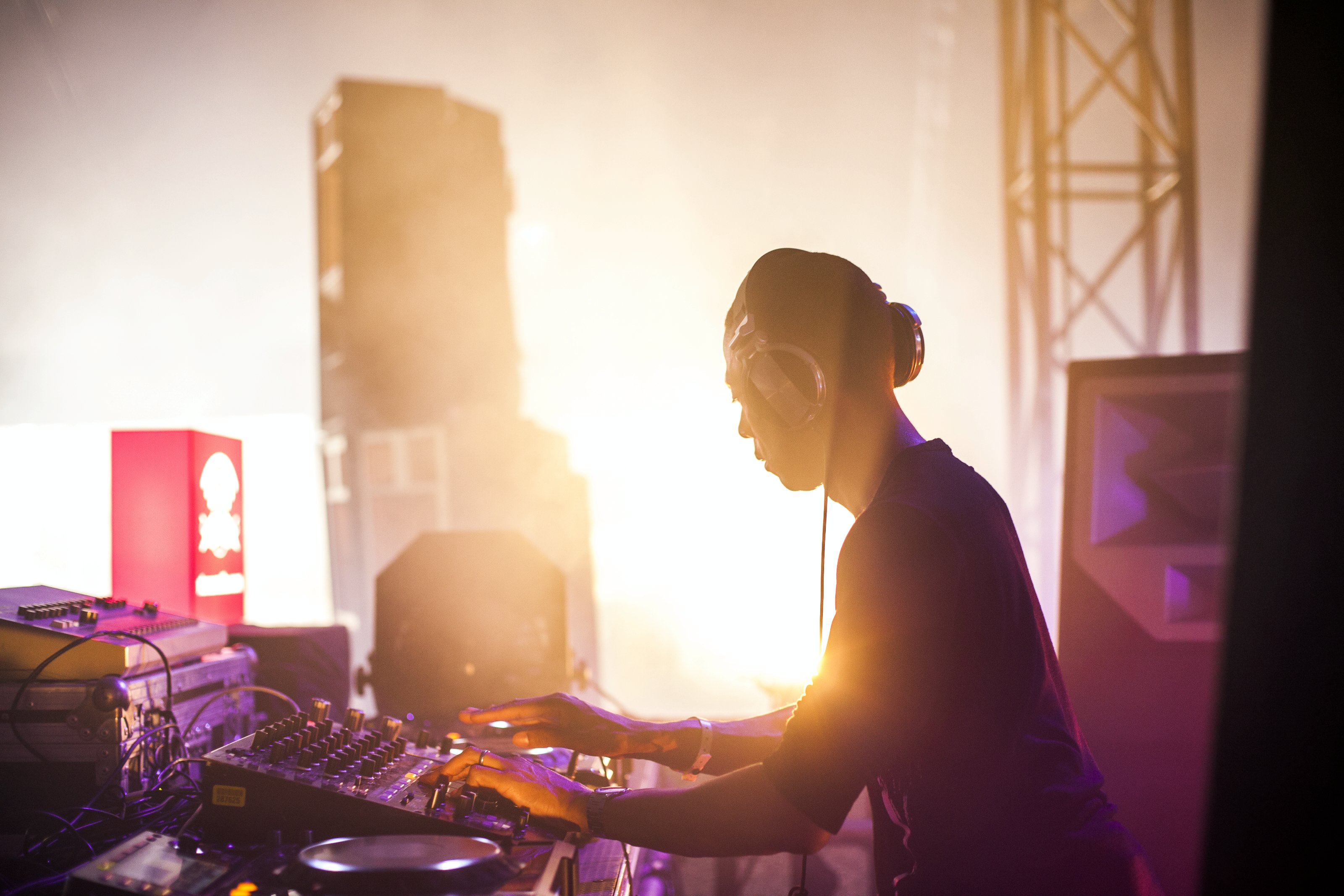 Jeff Mills in Red Bull Music Academy coverage.