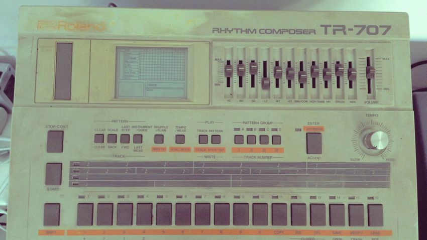 Henry Saiz’s Roland TR-707 drum machine in his studio.