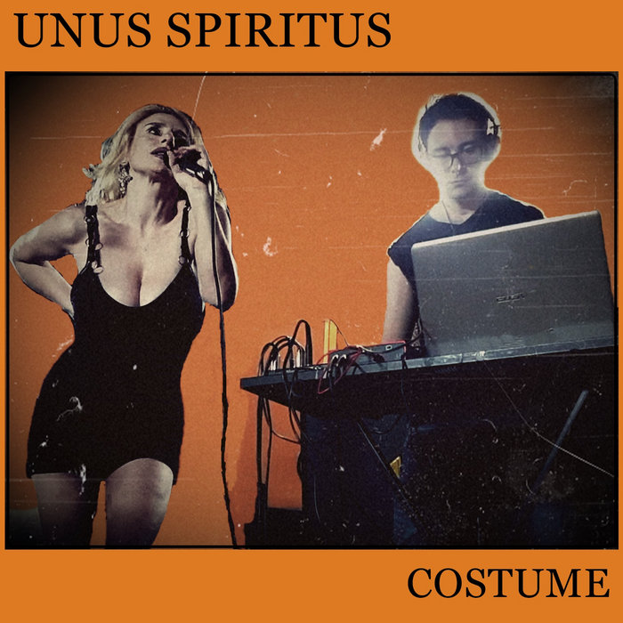Costume — Unus spiritus