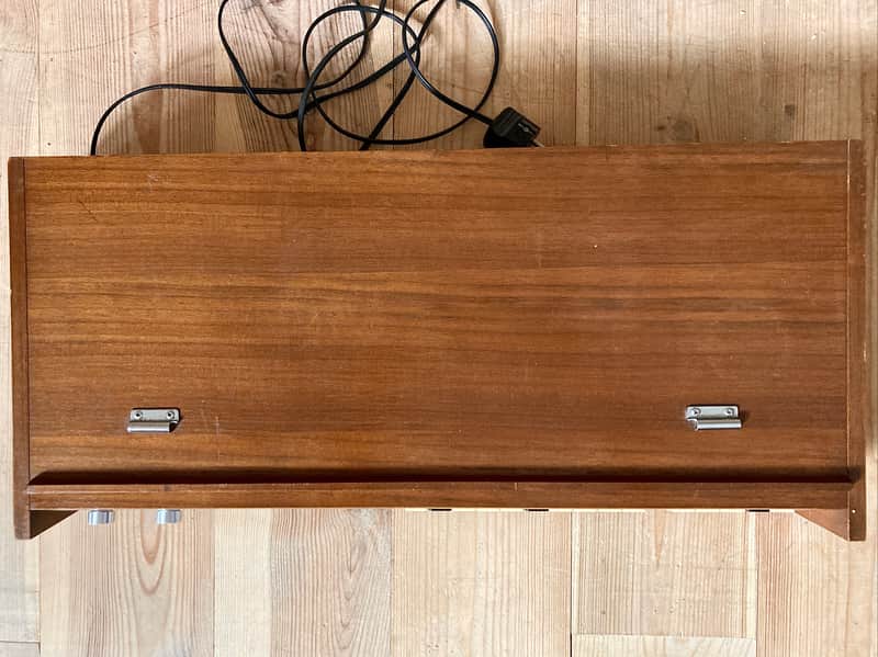 Farfisa Rhythm Maker 16, cabinet detail