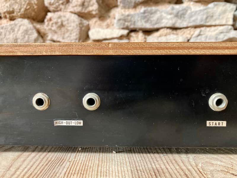 Farfisa Rhythm Maker 16, case view