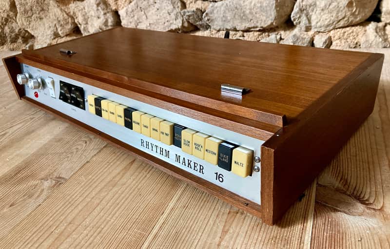 Farfisa Rhythm Maker 16, pattern strip