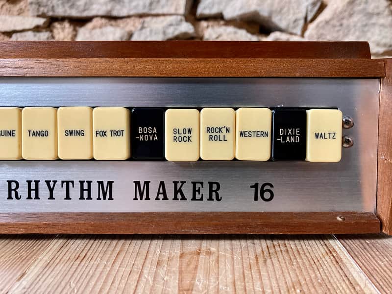 Farfisa Rhythm Maker 16, top view