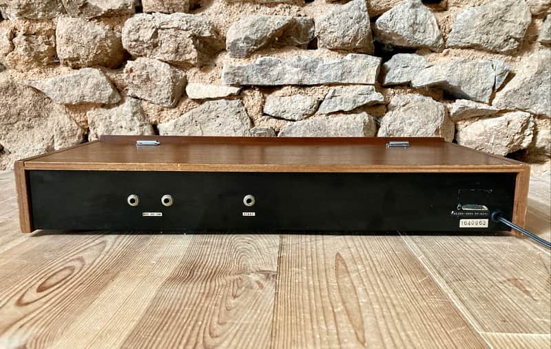 Farfisa Rhythm Maker 16, underside