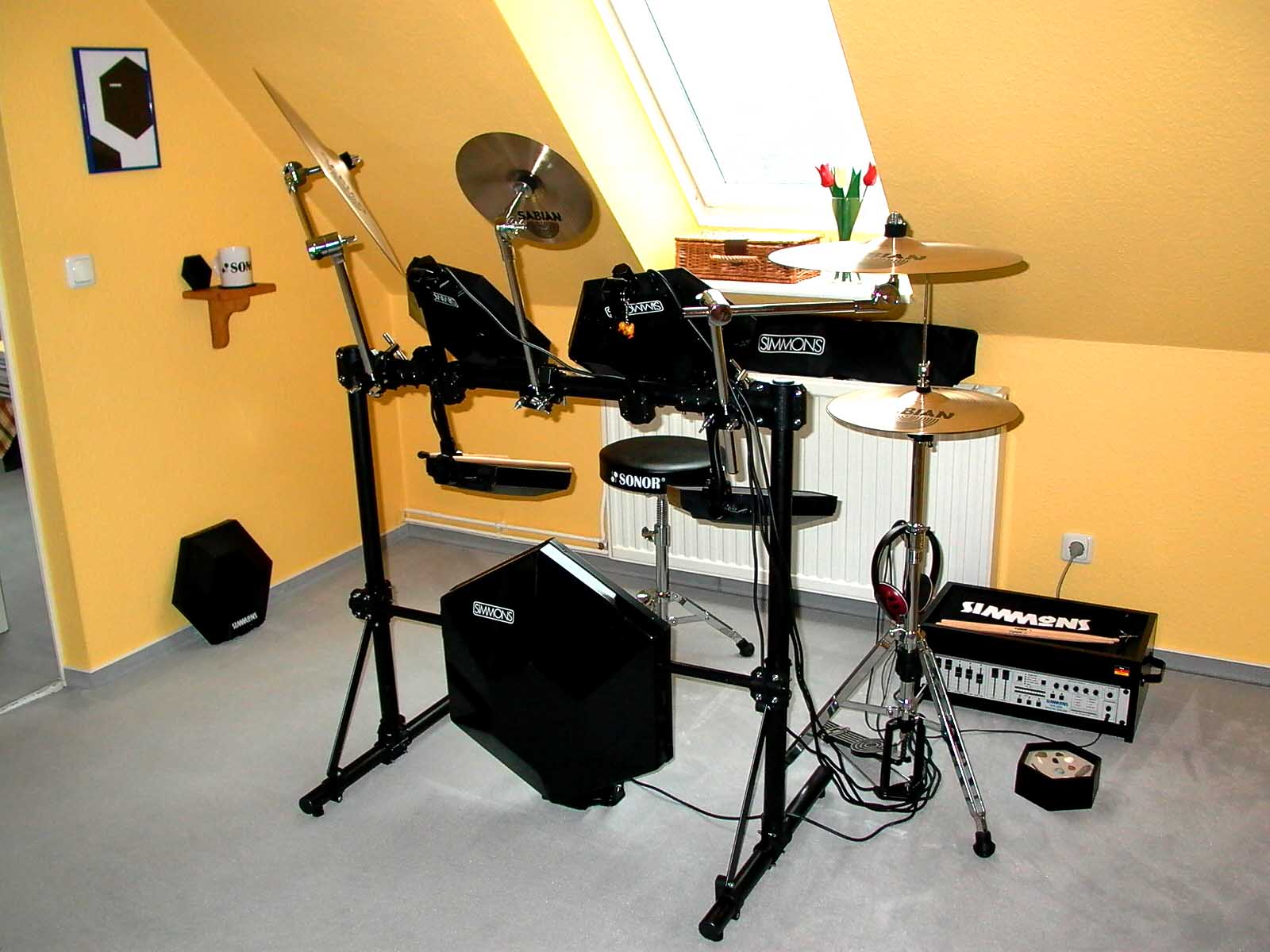 Simmons Drum Synth archive — SDS 2000 system